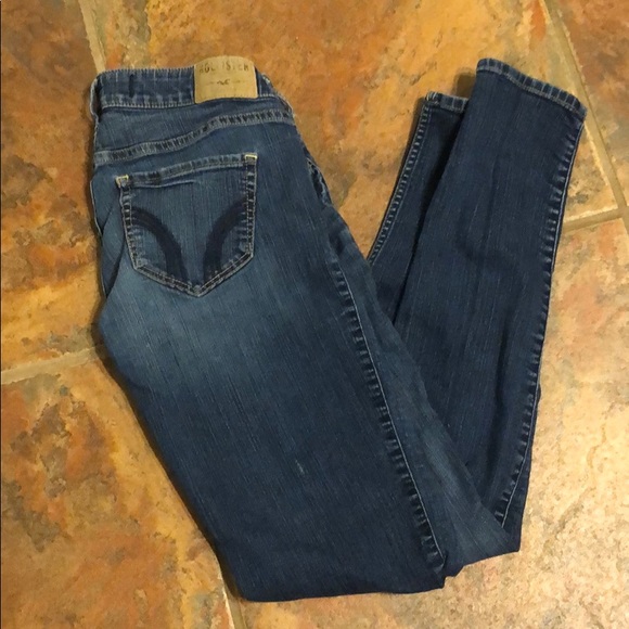 Hollister Skinny Jeans - Picture 1 of 4